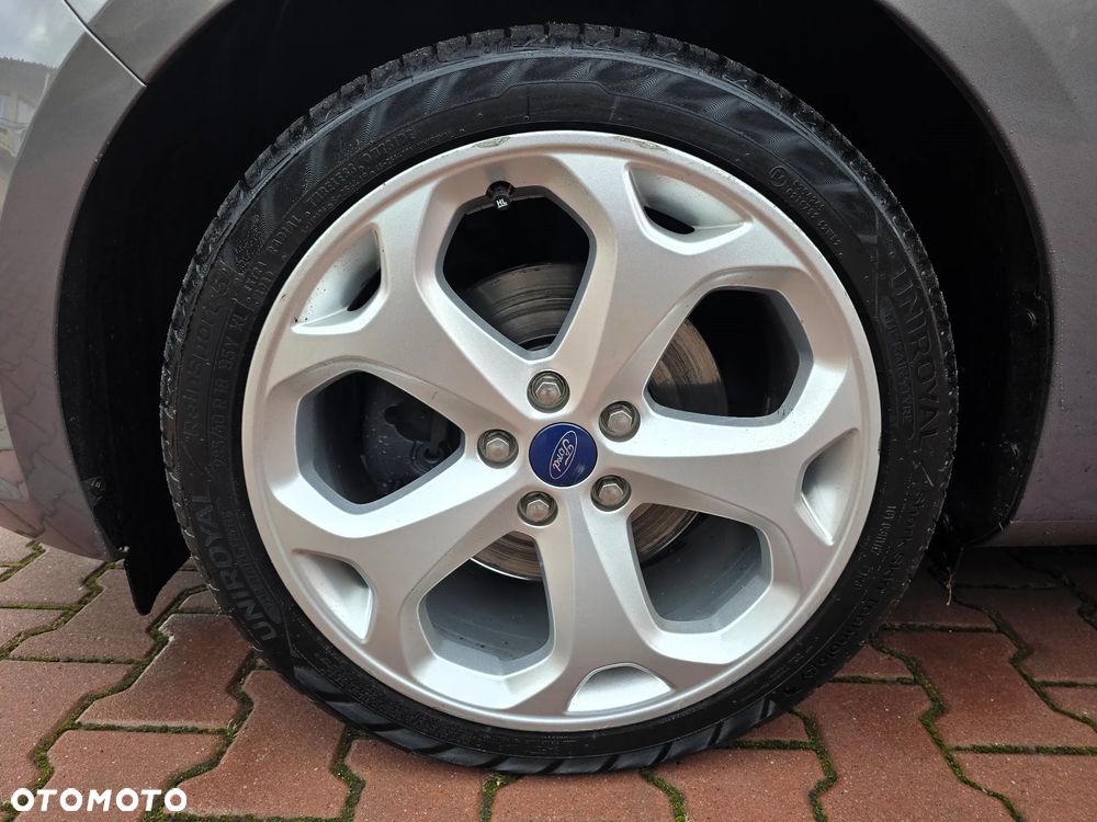 Ford Mondeo 2.0 T Titanium - 35