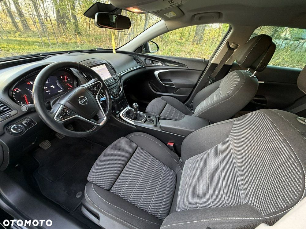 Opel Insignia - 18