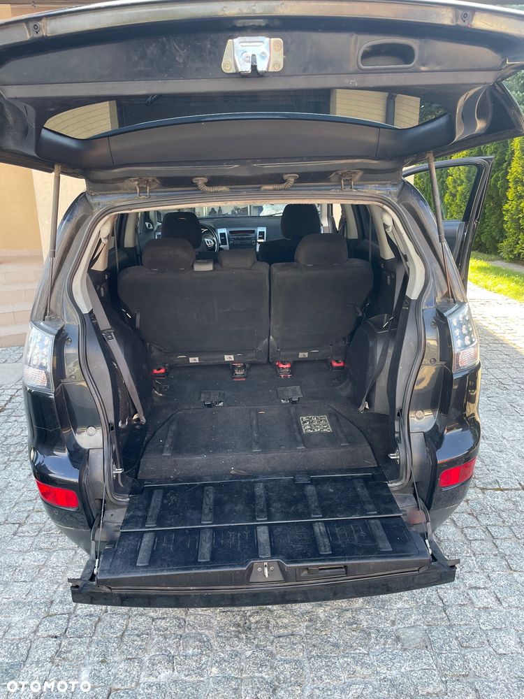 Mitsubishi Outlander 2.0 DID Instyle - 12