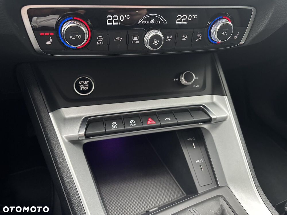 Audi Q3 - 18