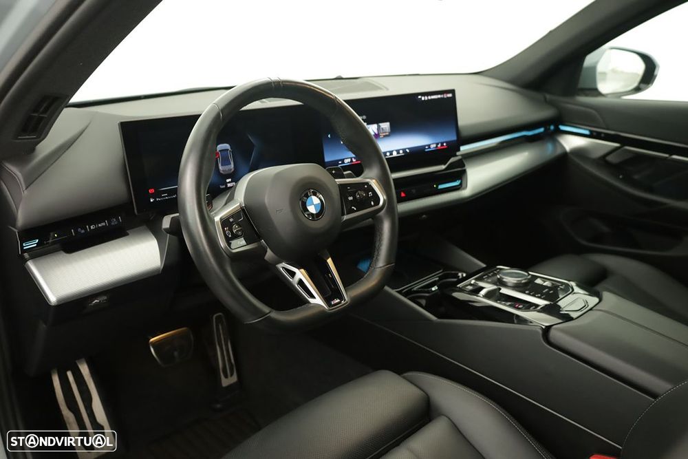 BMW 520 d Pack Desportivo M - 7