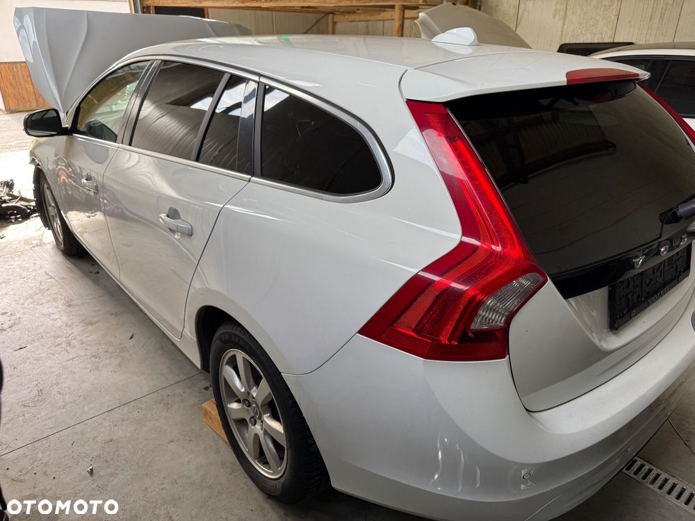 Volvo V60 D3 Base - 5