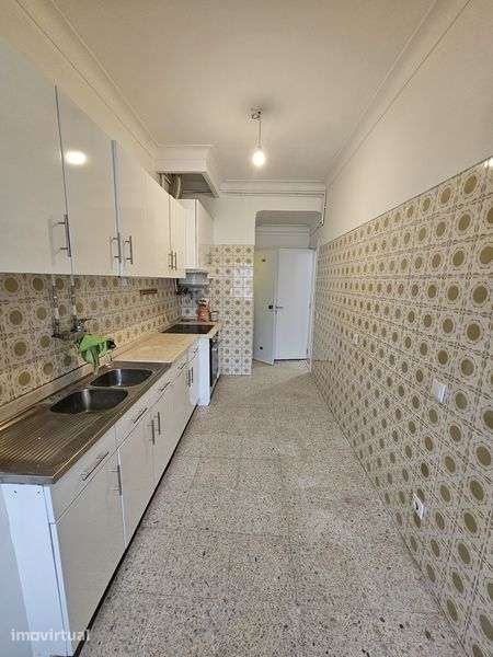 Apartamento T3 para arrendar, Damaia de Baixo, Águas Livres - Grande imagem: 2/12