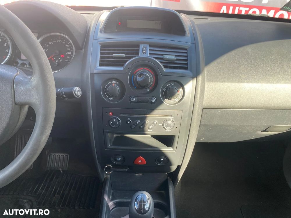 Renault Megane 1.4 Authentique - 10