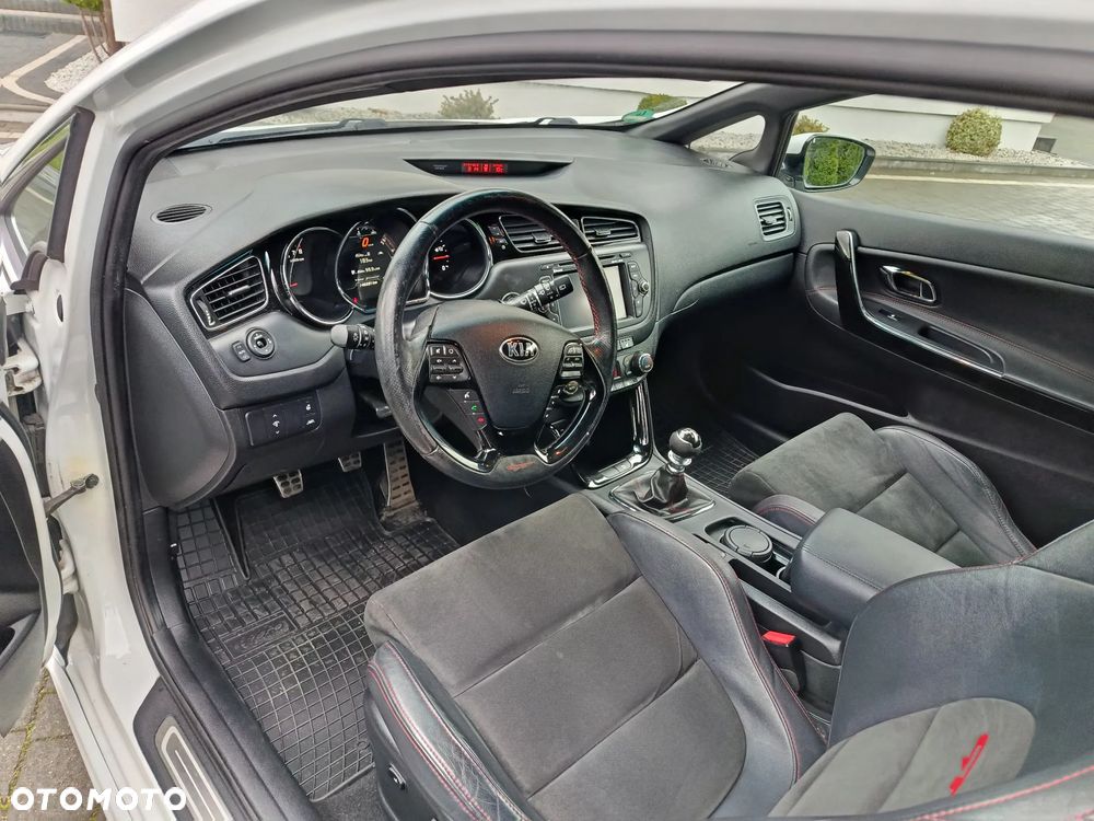 Kia Ceed 1.6 T-GDI GT-Challenge - 16