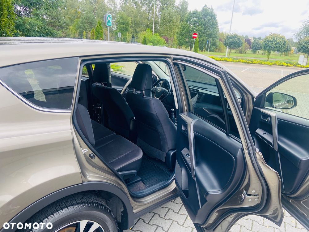 Toyota RAV4 2.0 D-4D Premium 4x2 - 10