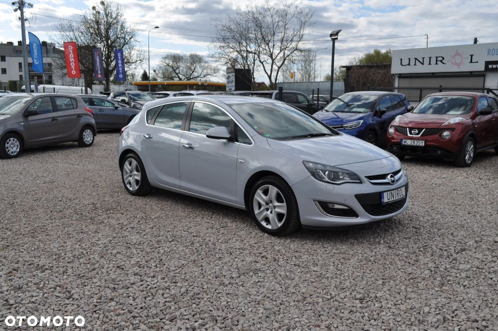 Opel Astra 1.6 Turbo Automatik - 4