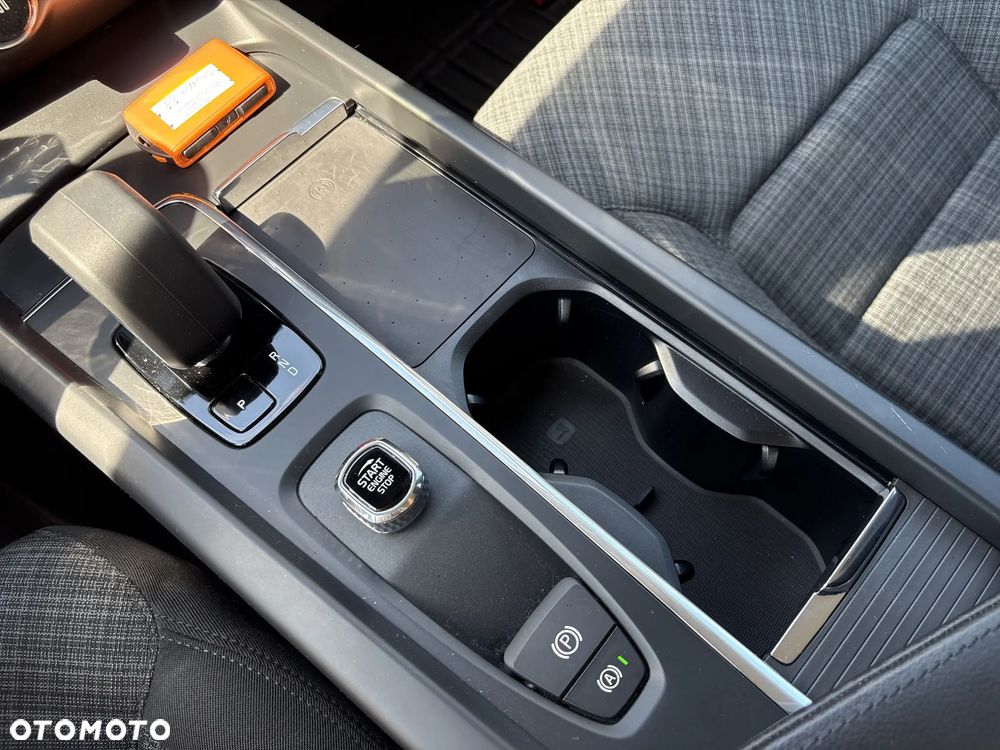 Volvo V60 B3 B Essential - 17