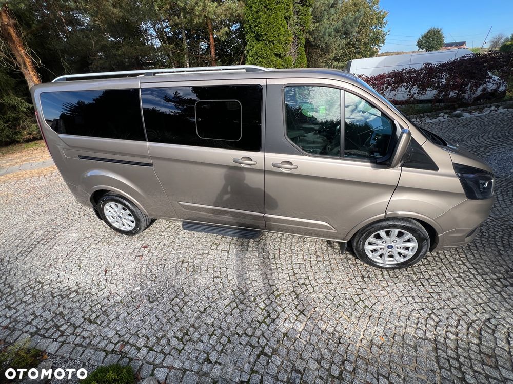 Ford Tourneo Custom 2019 photo 2