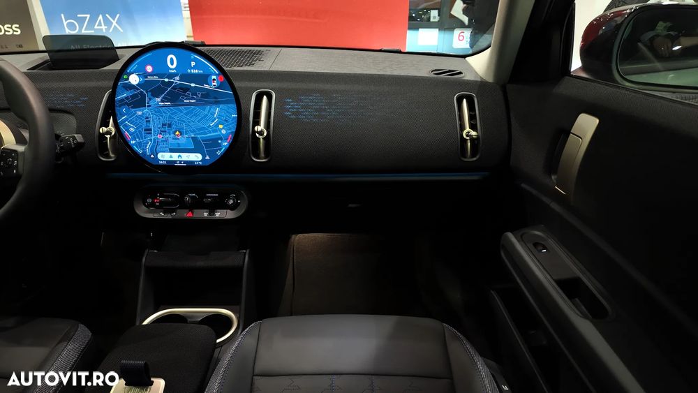 Mini Countryman S ALL4 Classic Trim - 18