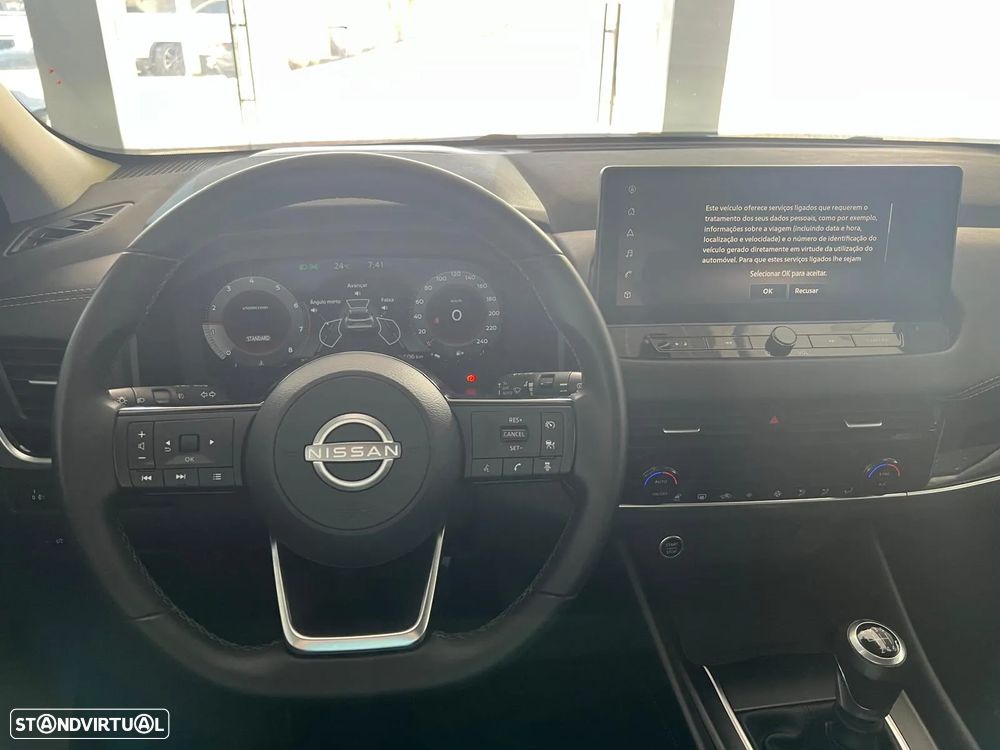 Nissan Qashqai 1.3 DIG-T N-Connecta LED - 16