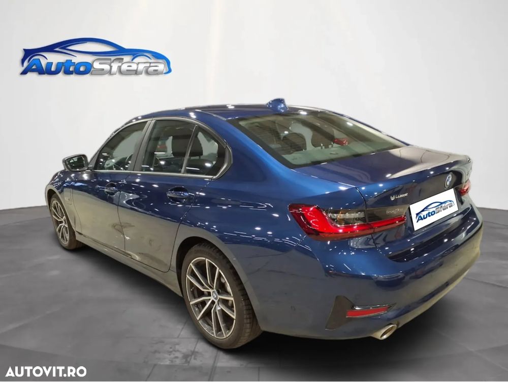BMW Seria 3 330e Aut. Advantage - 4