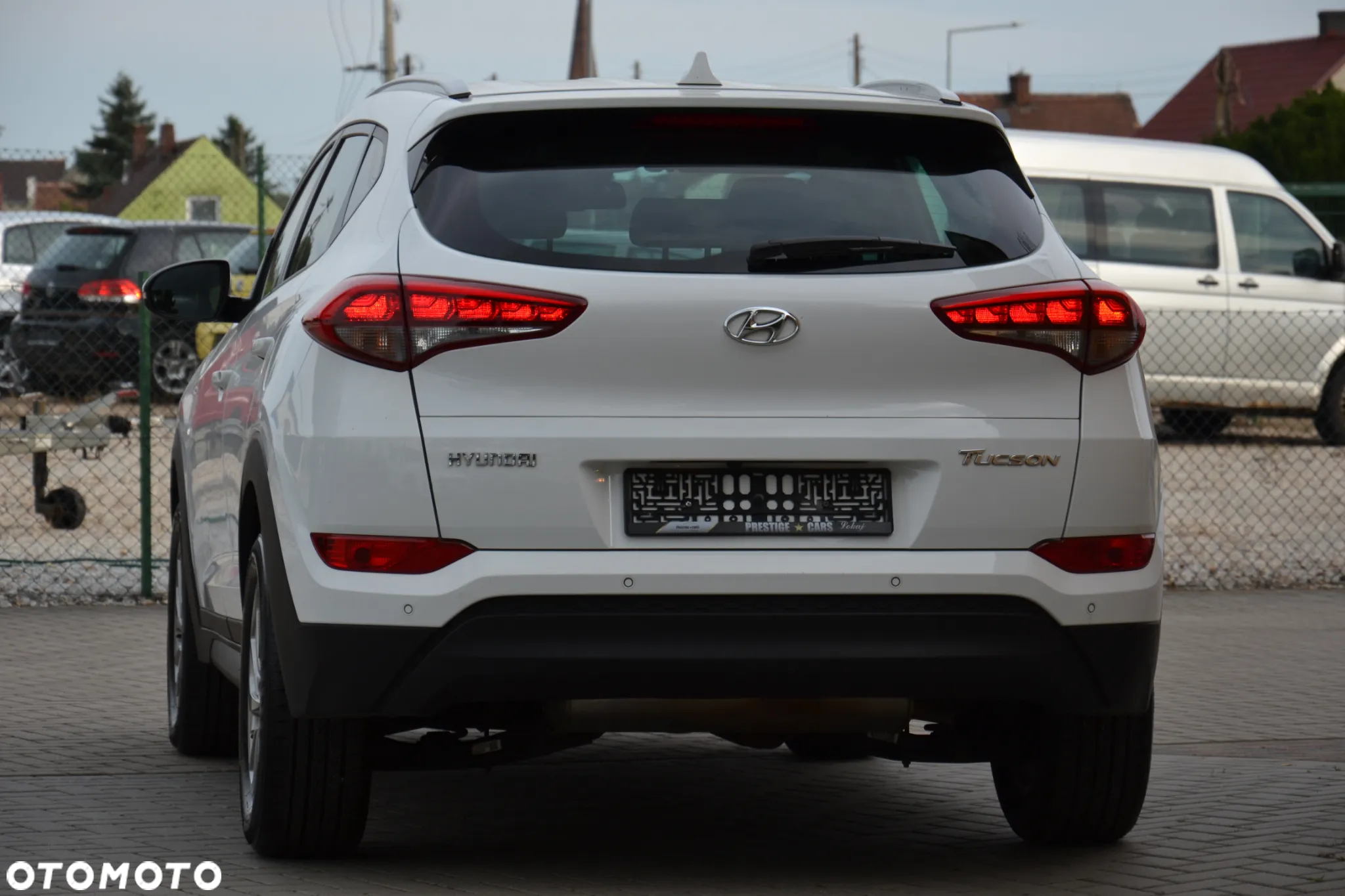 Hyundai Tucson 1.6 GDi 2WD Pure - 12