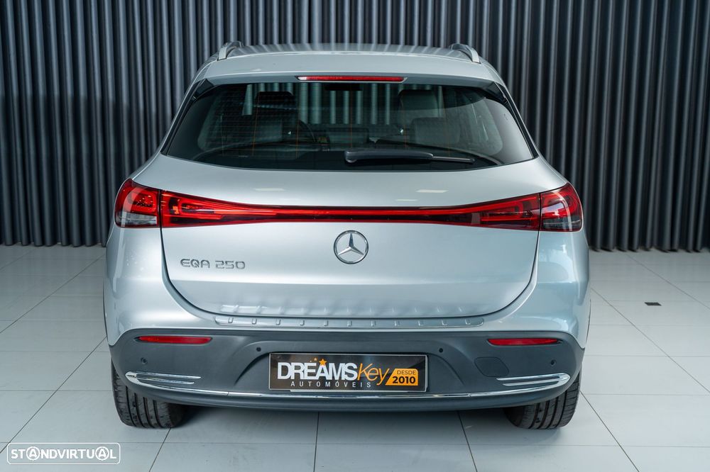 Mercedes-Benz EQA 250 Progressive - 2