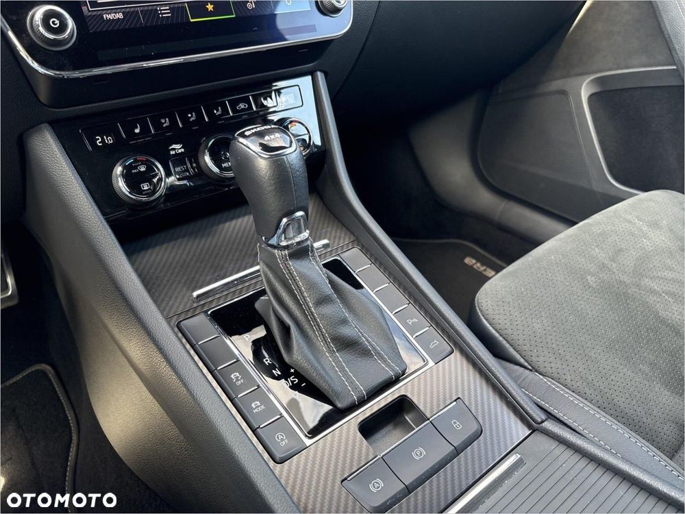 Skoda Superb 2.0 TDI SCR 4x4 Sportline DSG - 15
