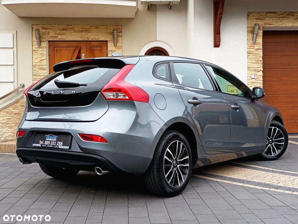 Volvo V40 D2 Momentum - 11