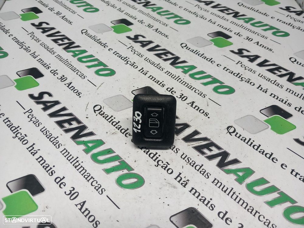 Botão / Botões / Comutador Vidro Dto Mercedes-Benz C-Class (W202) - 1