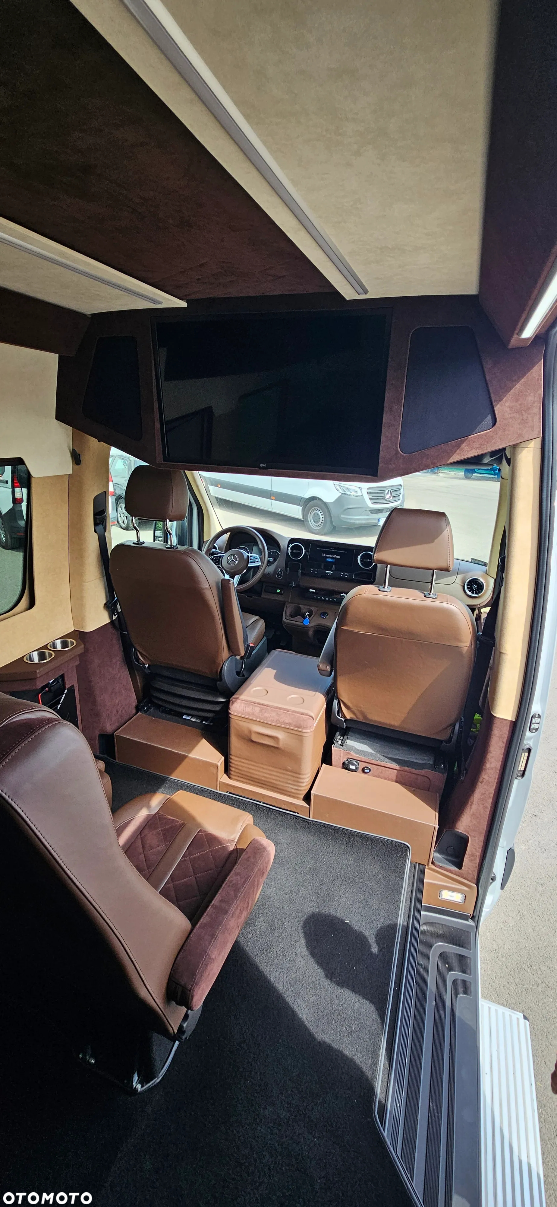 Mercedes-Benz Sprinter - 36