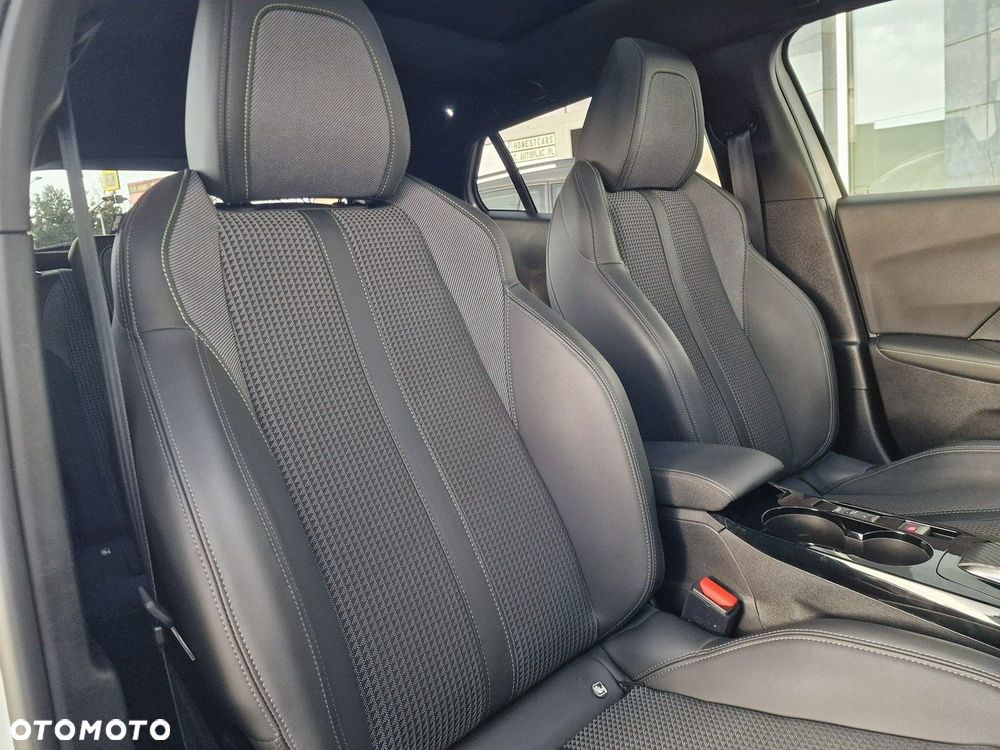 Peugeot 2008 1.5 BlueHDi GT S&S EAT8 - 26
