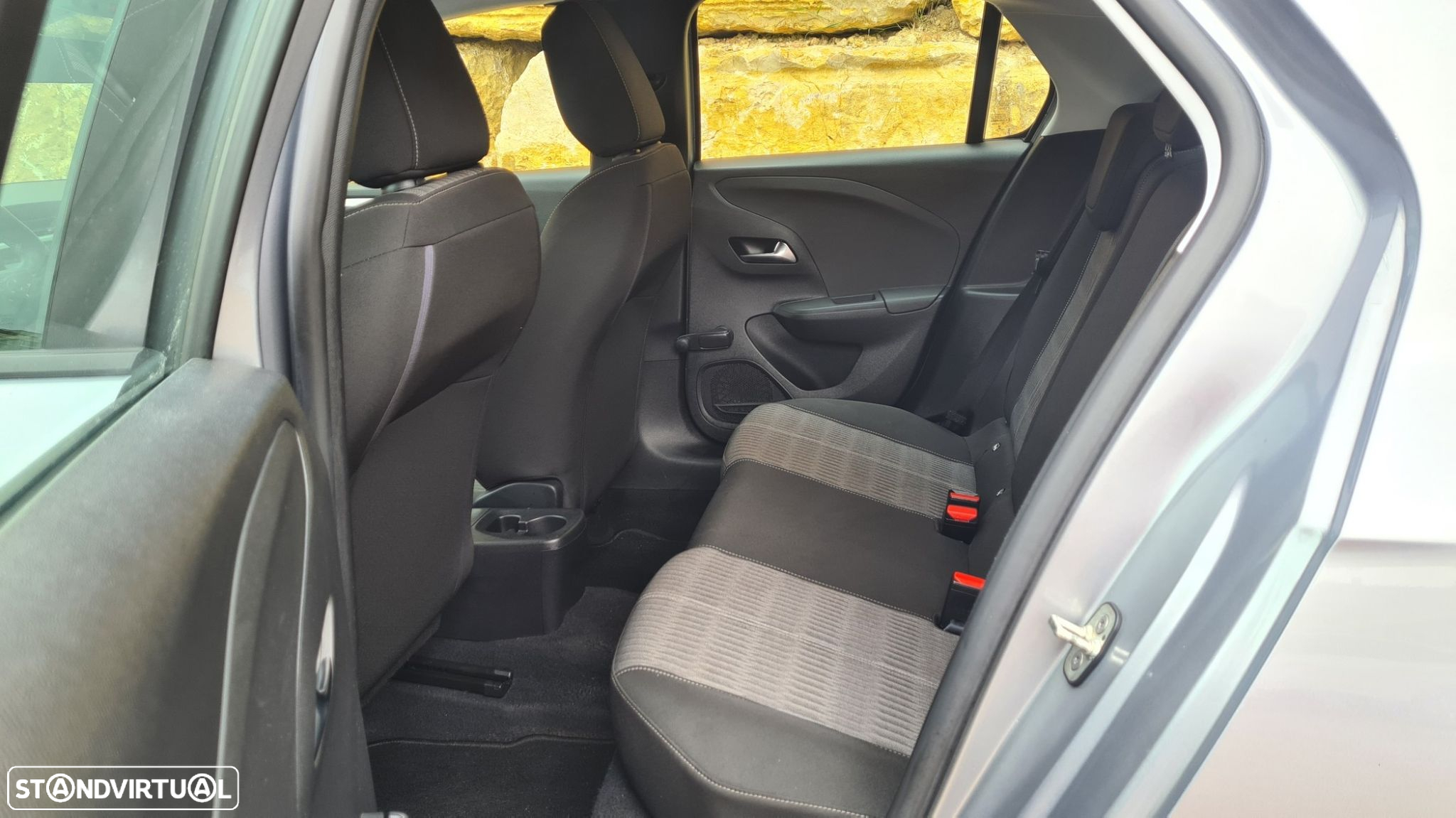 Opel Corsa 1.5 D Business Edition - 48