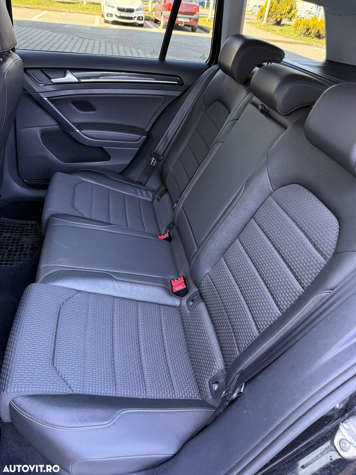 Volkswagen Golf 2.0 TDI (BlueMotion Technology) Highline - 24