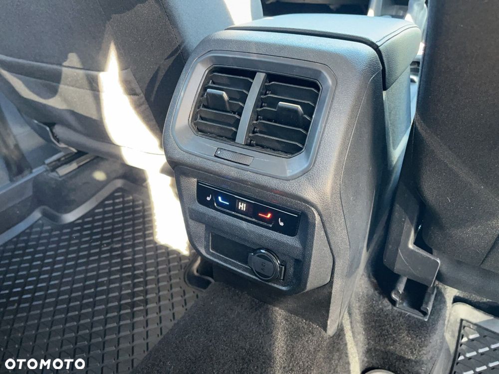 Volkswagen Tiguan Allspace - 16