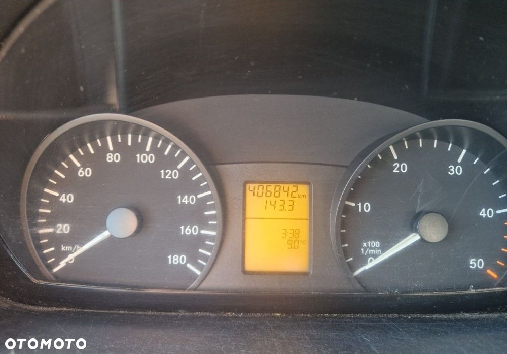 Mercedes-Benz SPRINTER - 13