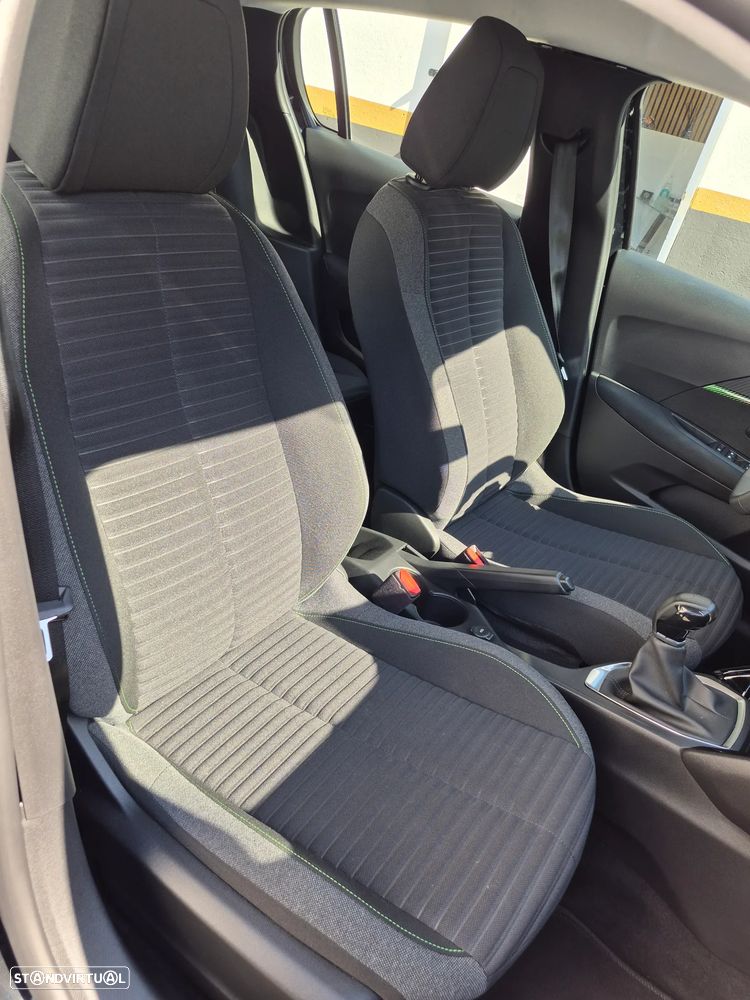 Peugeot 208 1.2 PureTech Active - 24