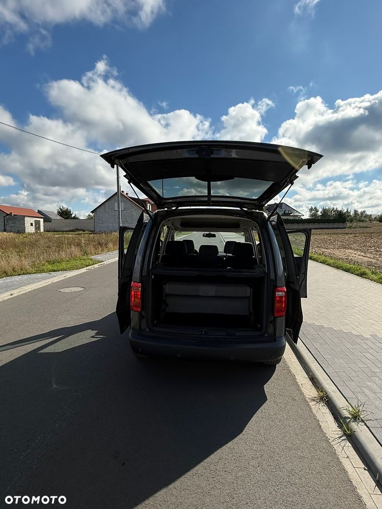 Volkswagen Caddy 1.2 (7-Si.) Edition 30 - 9