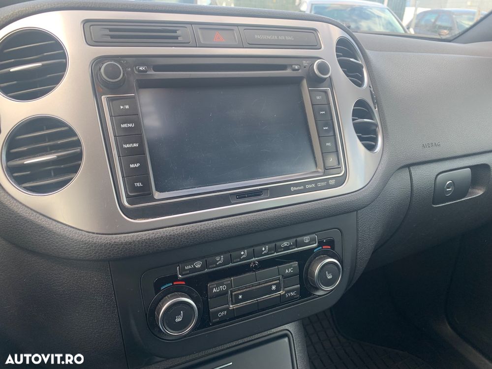 Volkswagen Tiguan - 15