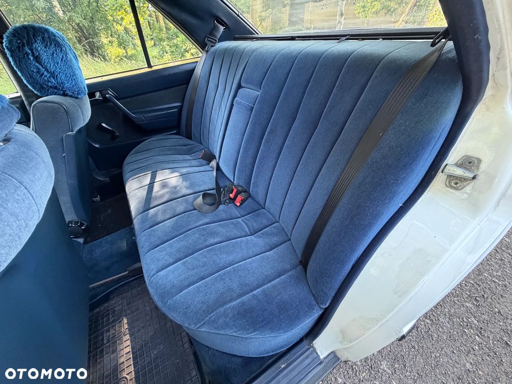 Mercedes-Benz W201 (190) - 19