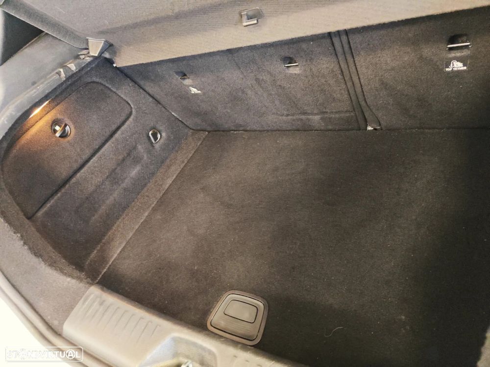 Mercedes-Benz A 180 (BlueEFFICIENCY) 7G-DCT AMG Sport - 48