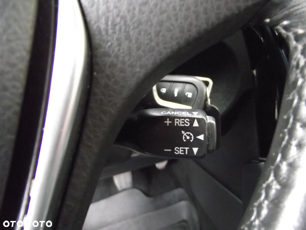 Toyota Auris 1.6 Classic Plus - 25