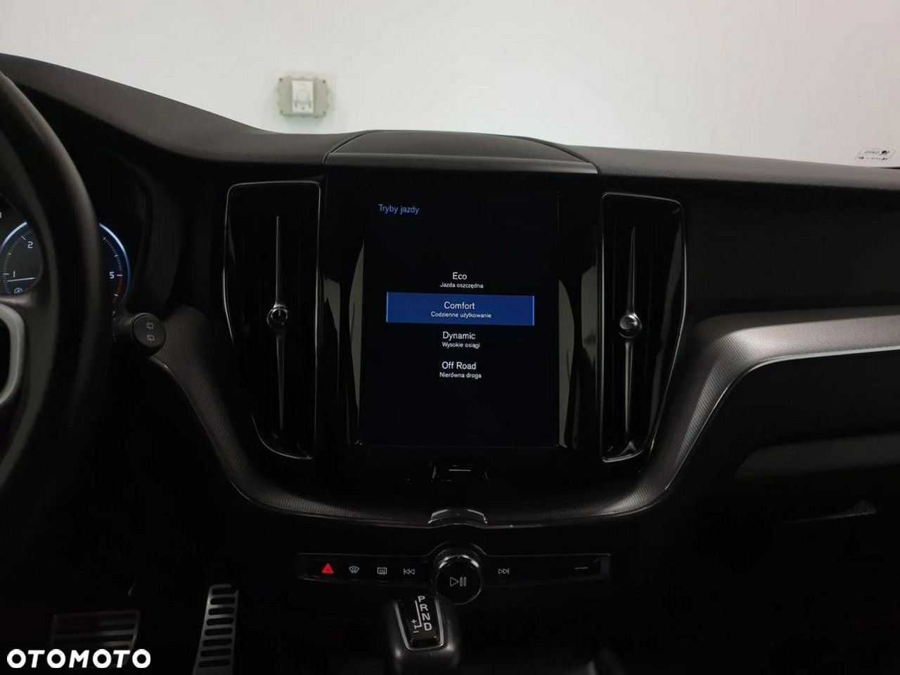 Volvo XC 60 D4 R-Design - 20