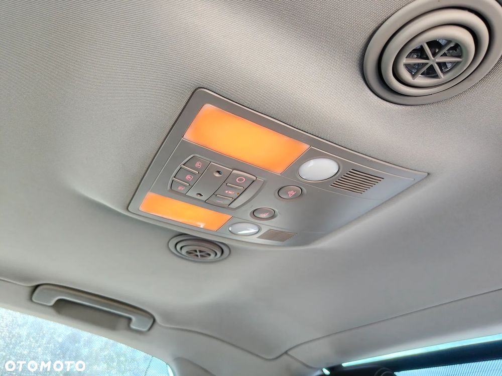 Audi A8 3.0 TDI DPF quattro - 8