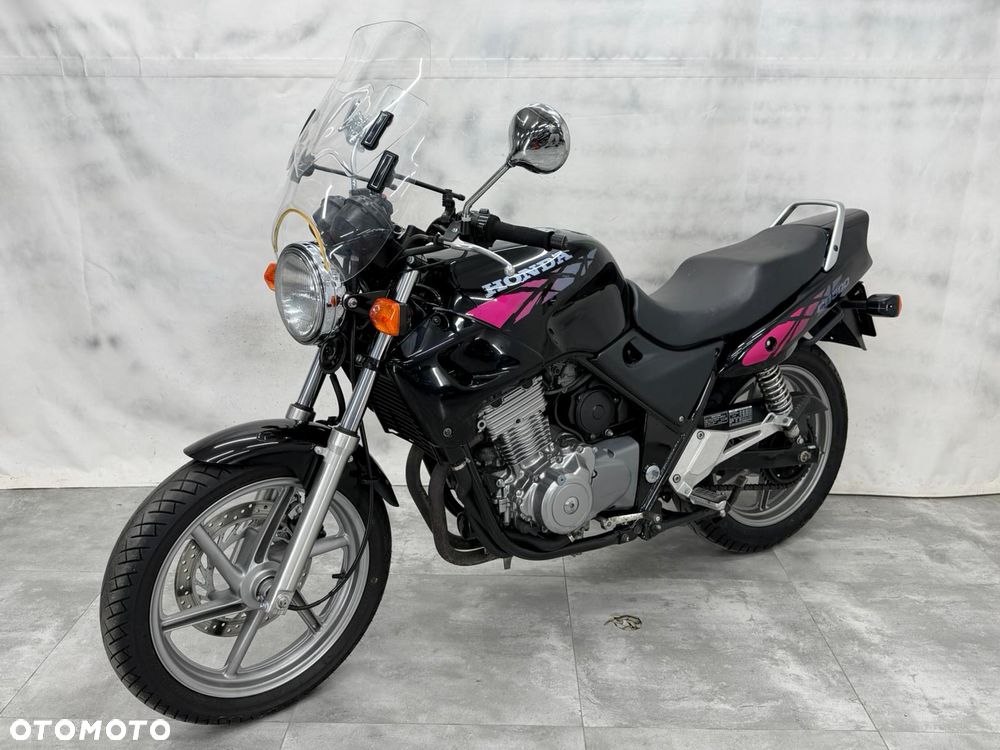 Honda CB - 2