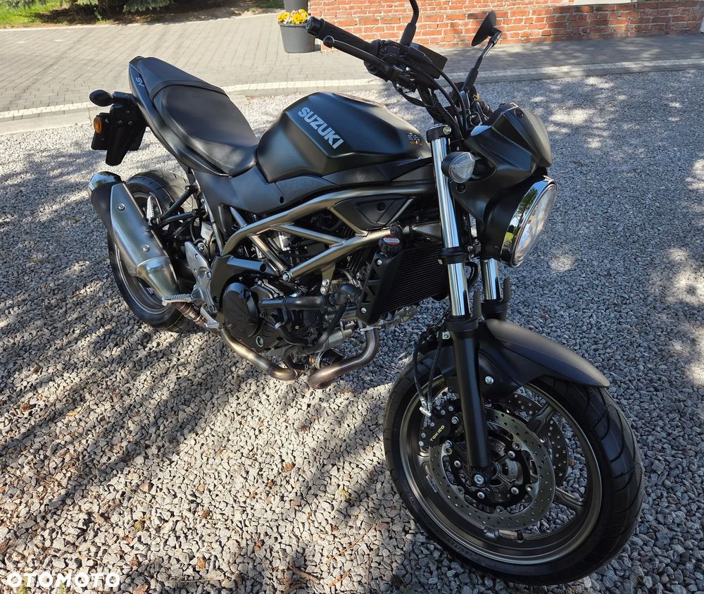 Suzuki SV - 9
