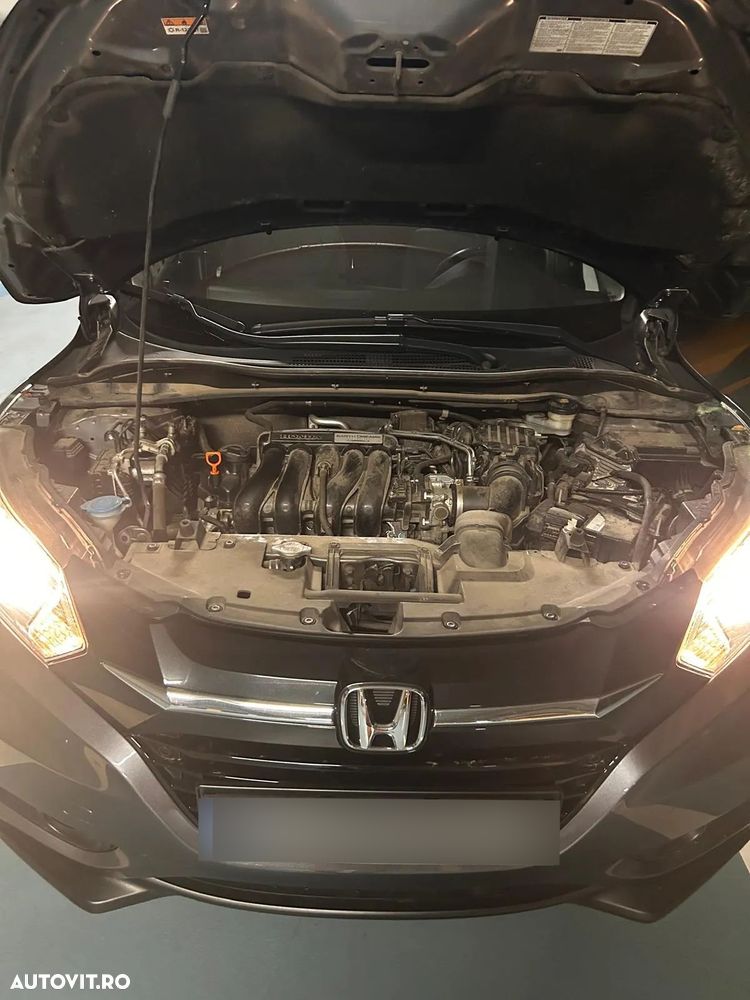 Honda HR-V 1.5 i-VTEC M/T Elegance - 12