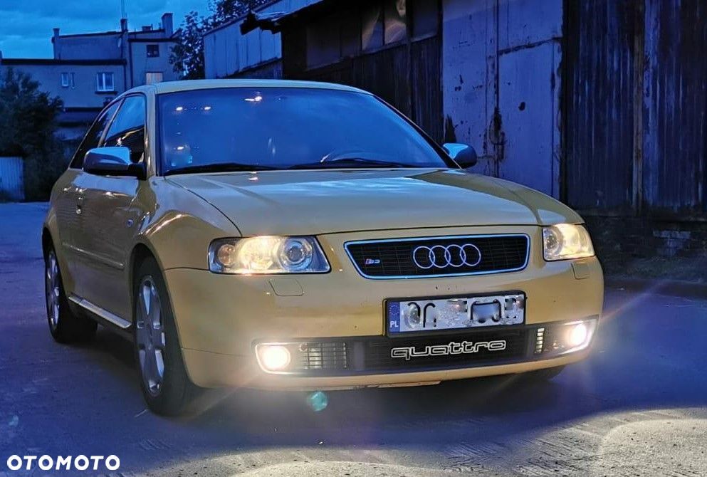Logo Emblemat QUATTRO Napis 100% Stal Nierdzewna AUDI Gril Atrapa - 3