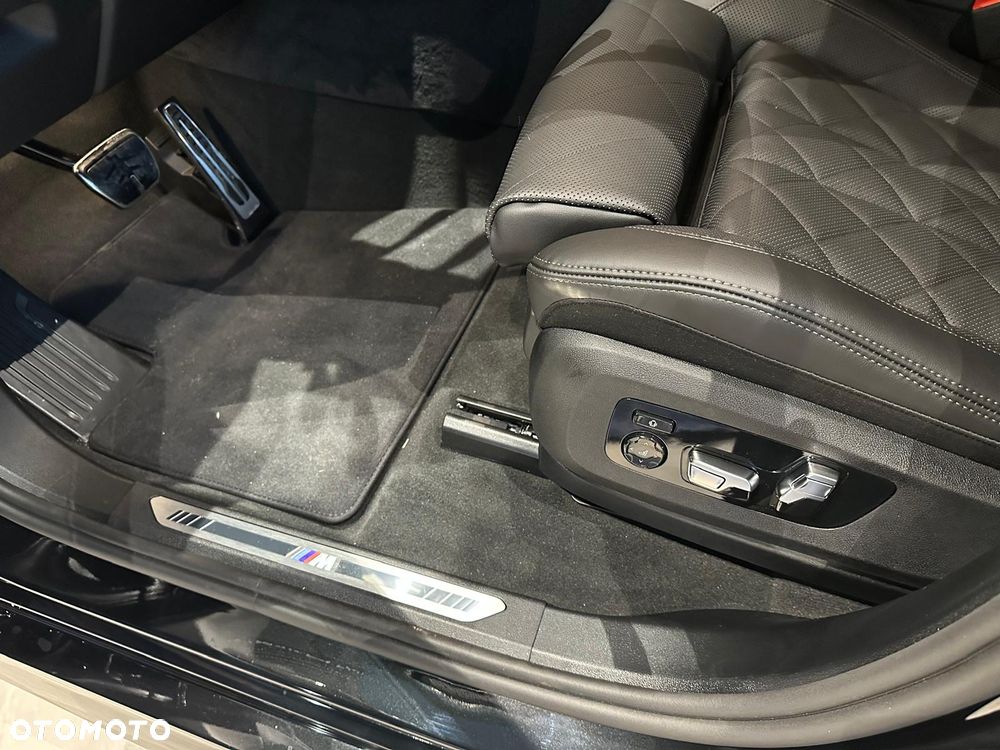 BMW X5 xDrive40i - 18