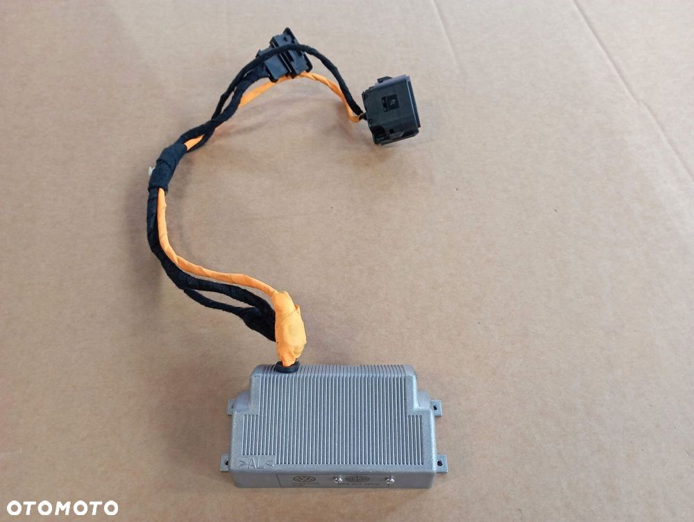 AUDI A4 B8 PRZETWORNICA NAPIĘCIA 8K0907155D - 1