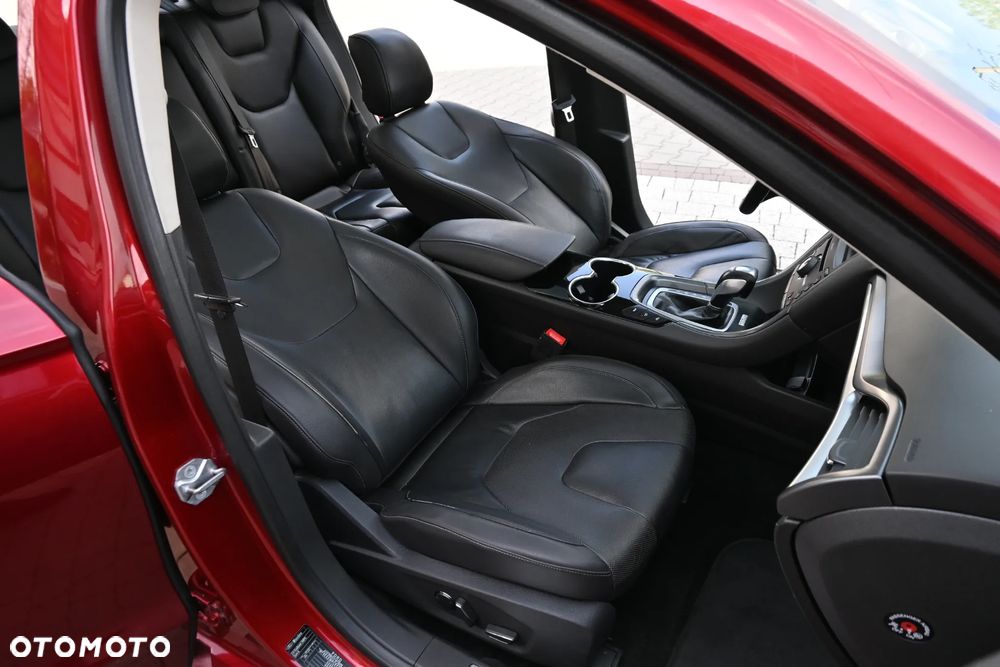 Ford Mondeo 2.0 EcoBoost STart-Stopp Autom ST-Line - 38