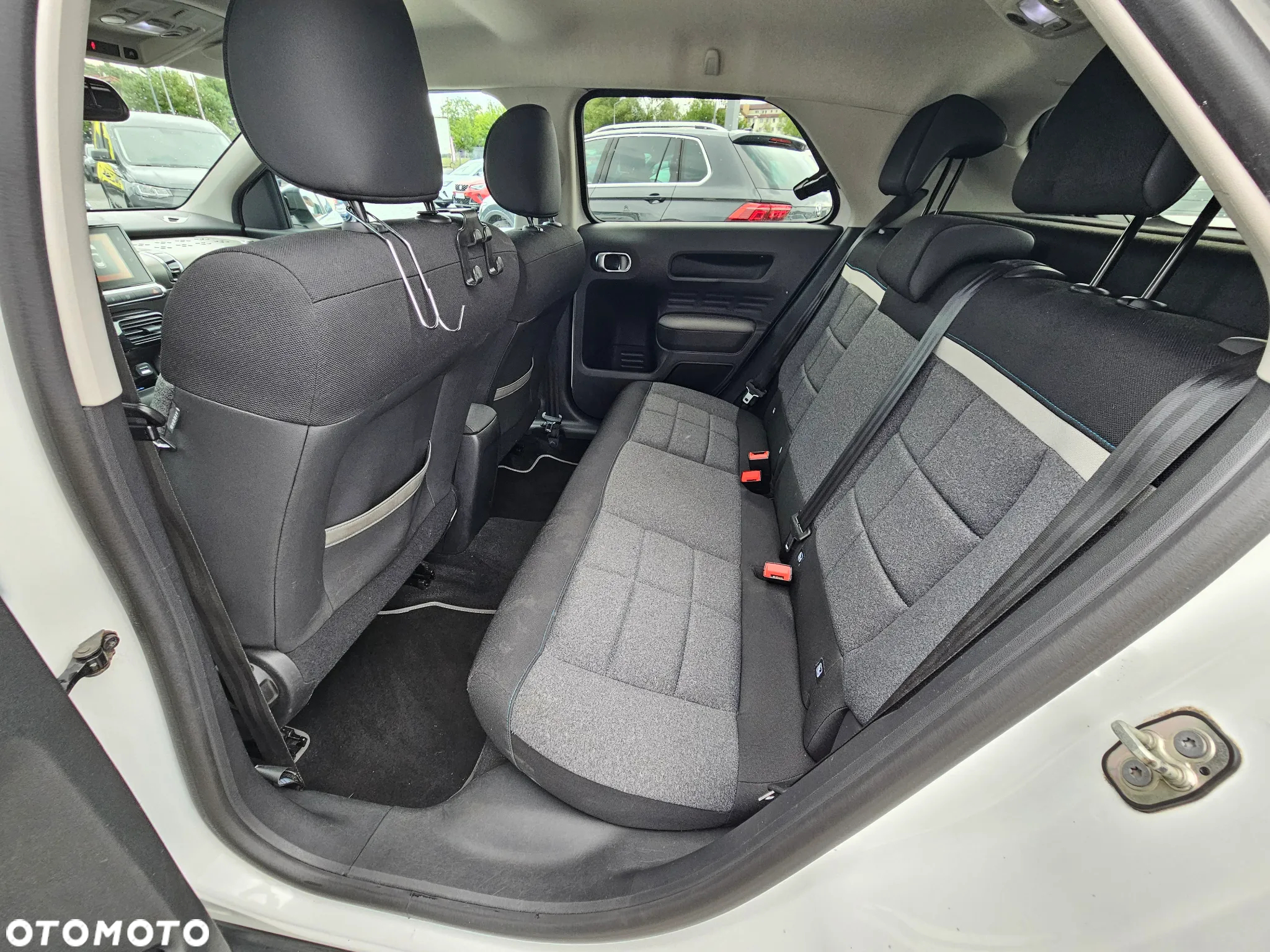 Citroën C4 Cactus 1.2 PureTech Shine S&S - 21