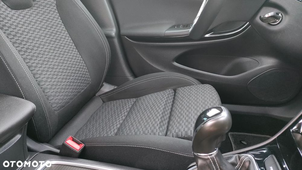 Opel Astra 1.4 Turbo Innovation - 26