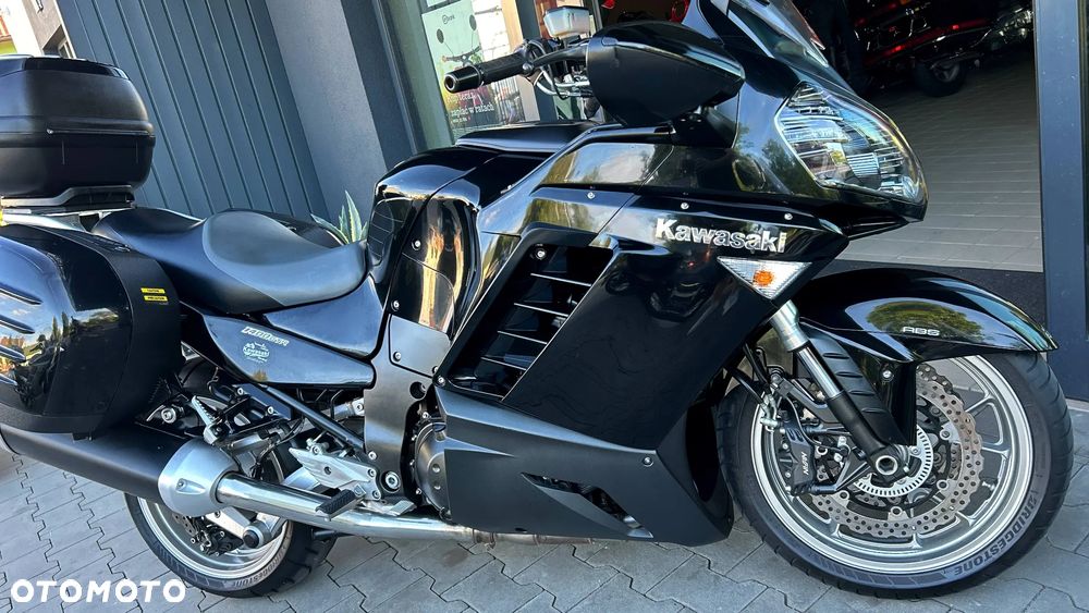 Kawasaki GTR - 13
