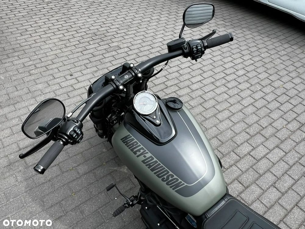 Harley-Davidson Softail Fat Bob - 14