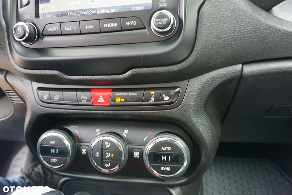 Jeep Renegade - 33