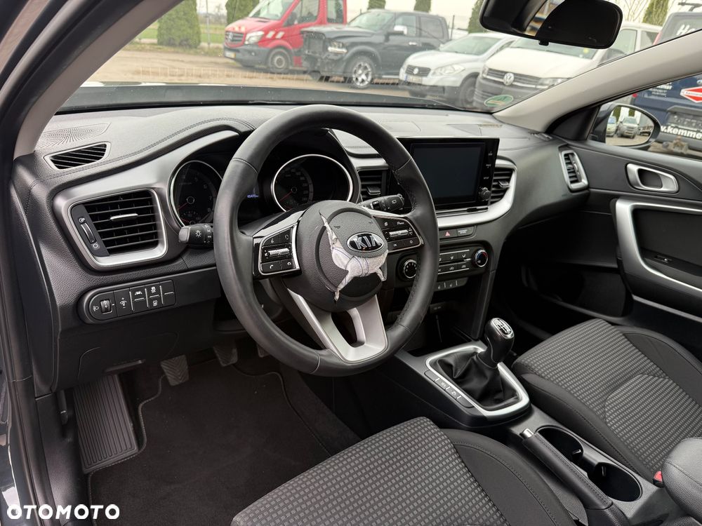 Kia Ceed 1.0 T-GDI 100 OPF Vision - 17