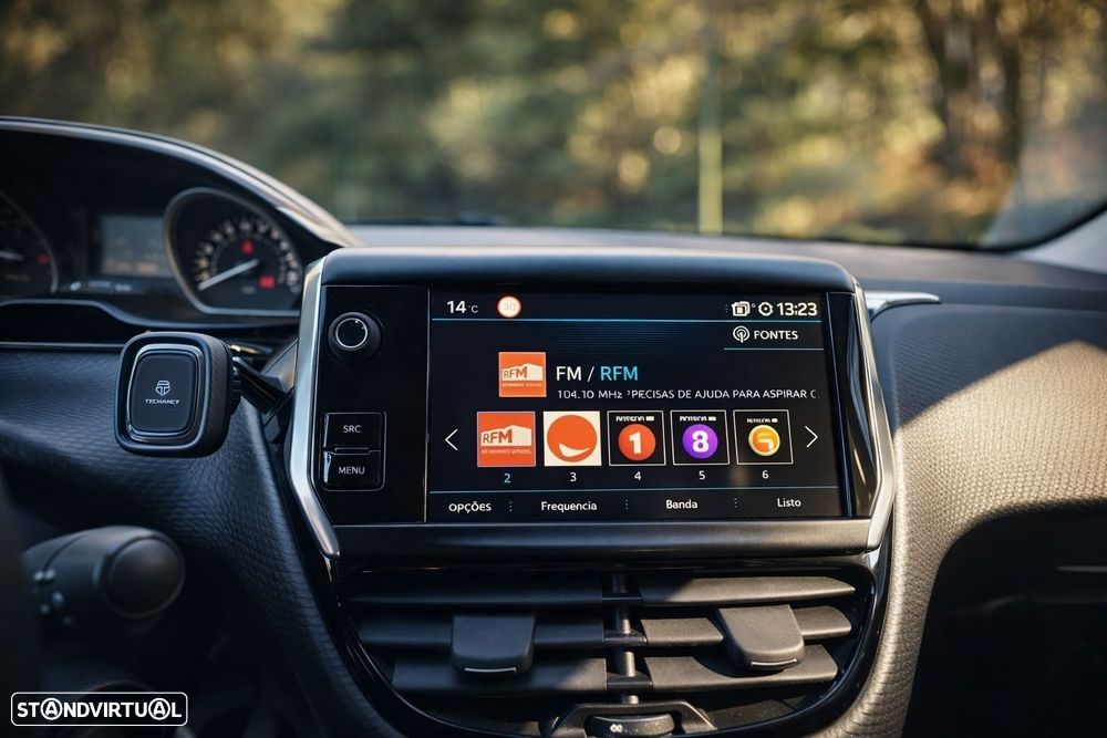 Peugeot 208 1.6 BlueHDi Allure - 11