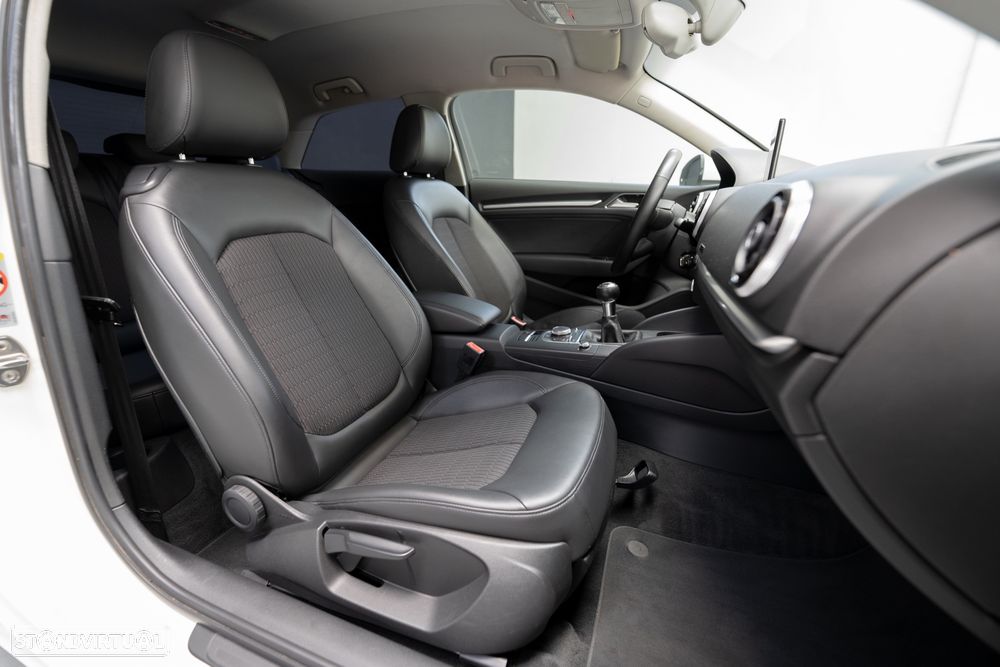 Audi A3 2.0 TDI Advance - 4